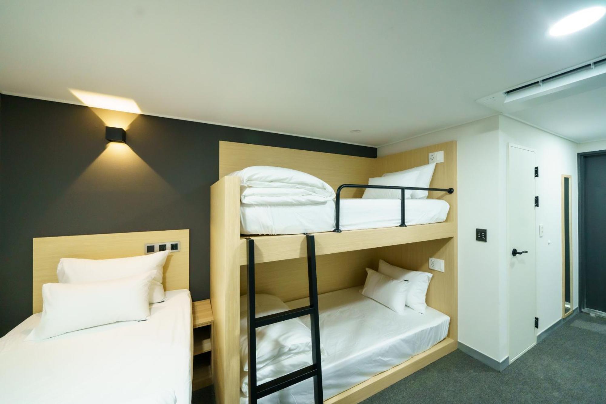 The Stay Hue Myeongdong Сеул Экстерьер фото