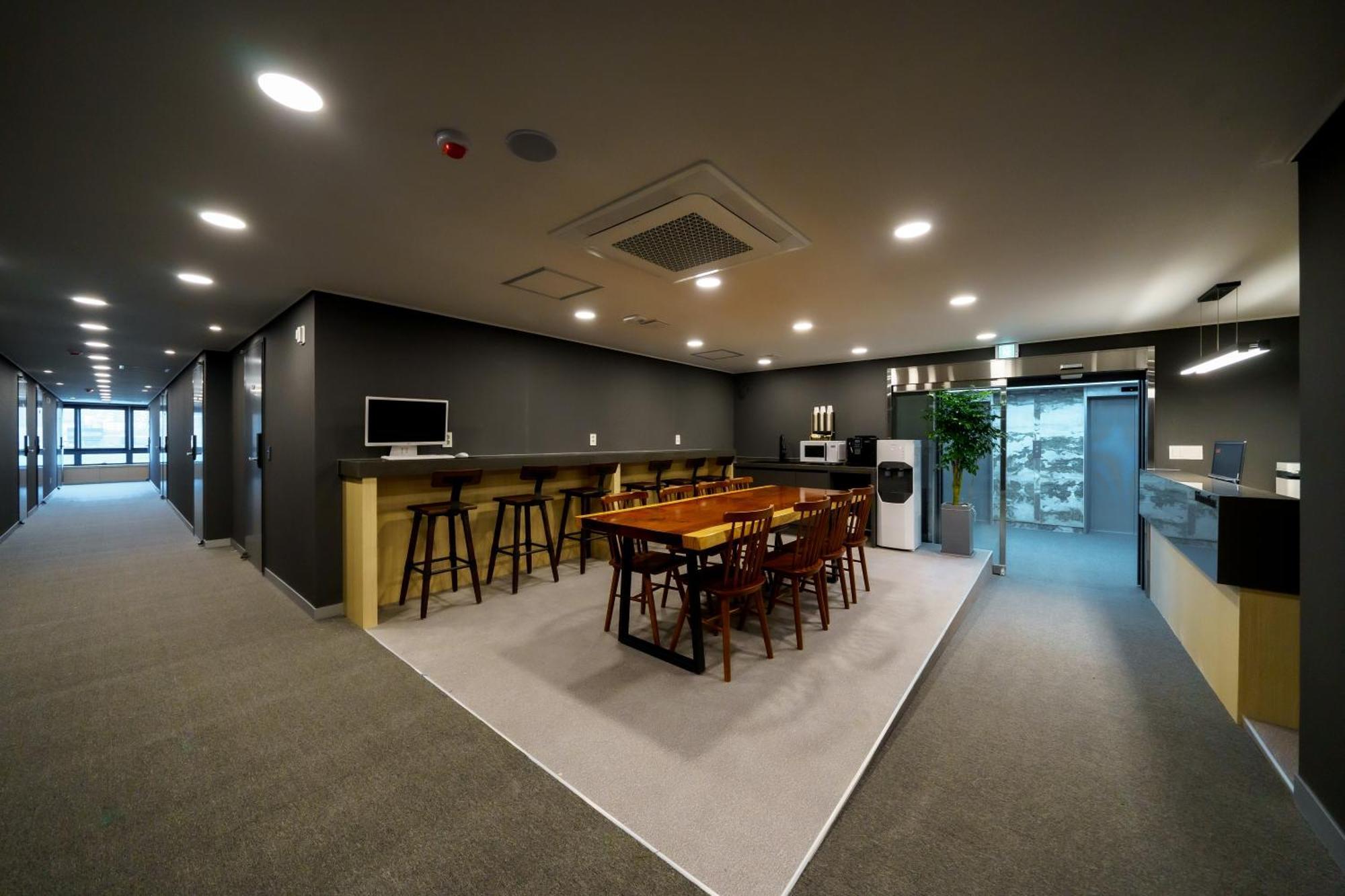 The Stay Hue Myeongdong Сеул Экстерьер фото