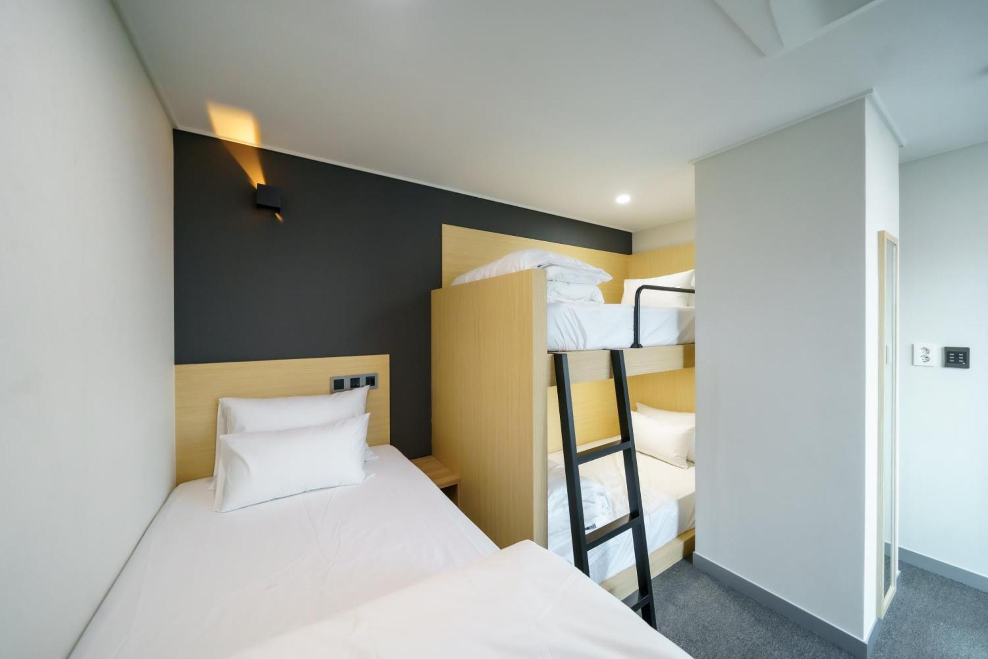 The Stay Hue Myeongdong Сеул Экстерьер фото