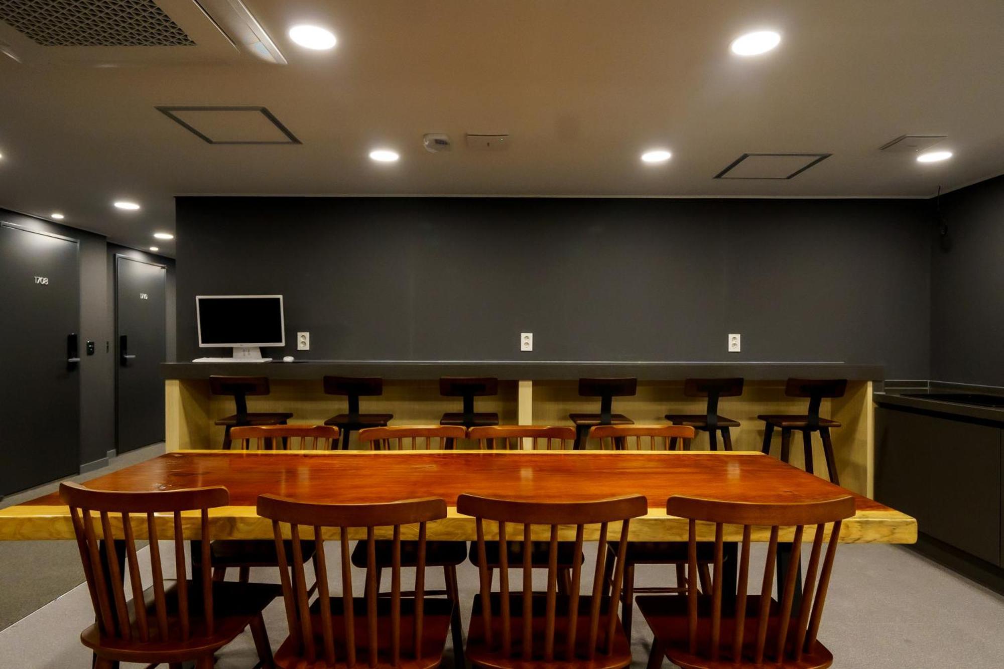 The Stay Hue Myeongdong Сеул Экстерьер фото
